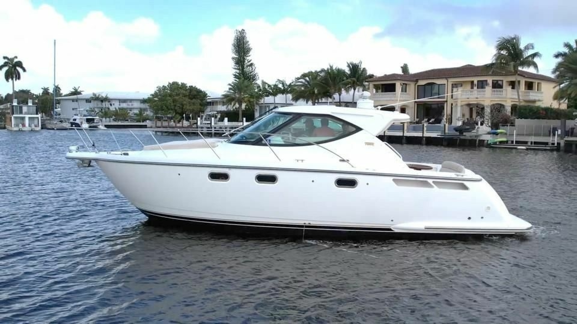 2008 Tiara Yachts 3500 Sovran