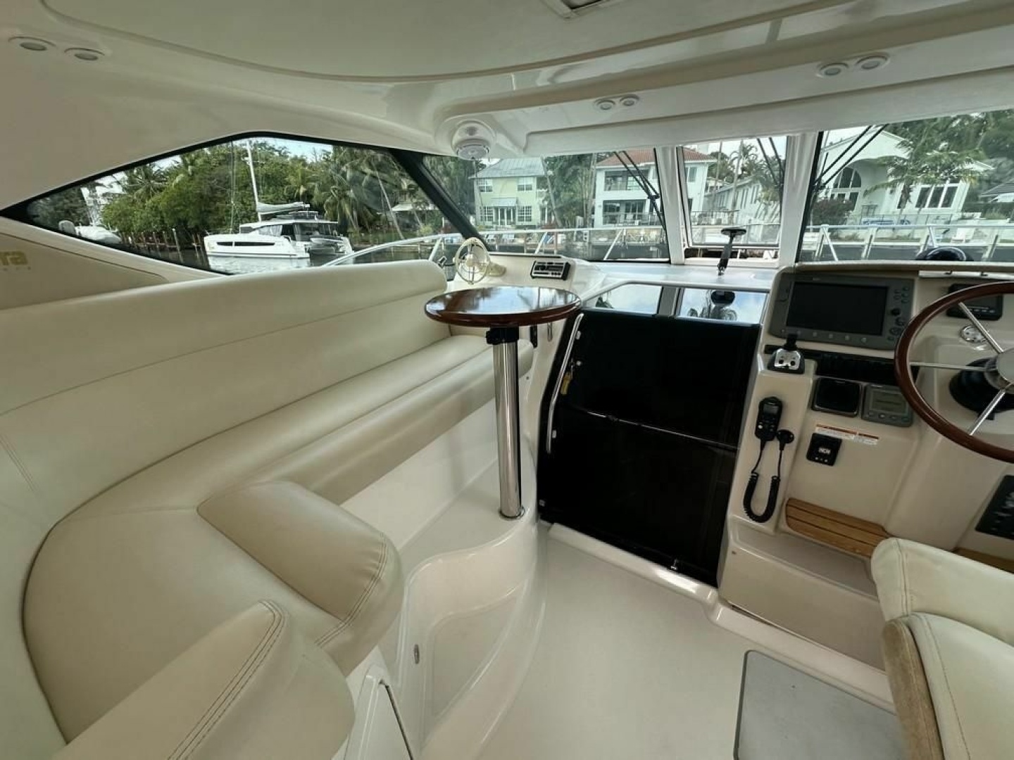 2008 Tiara Yachts 3500 Sovran