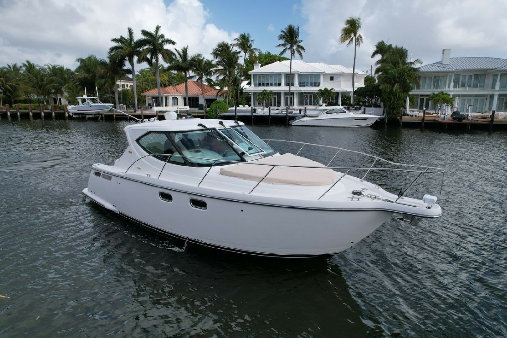 2008 Tiara Yachts 3500 Sovran