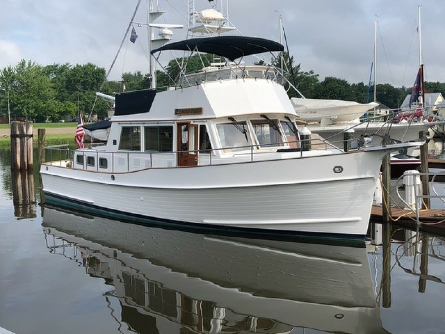 2001 Grand Banks 