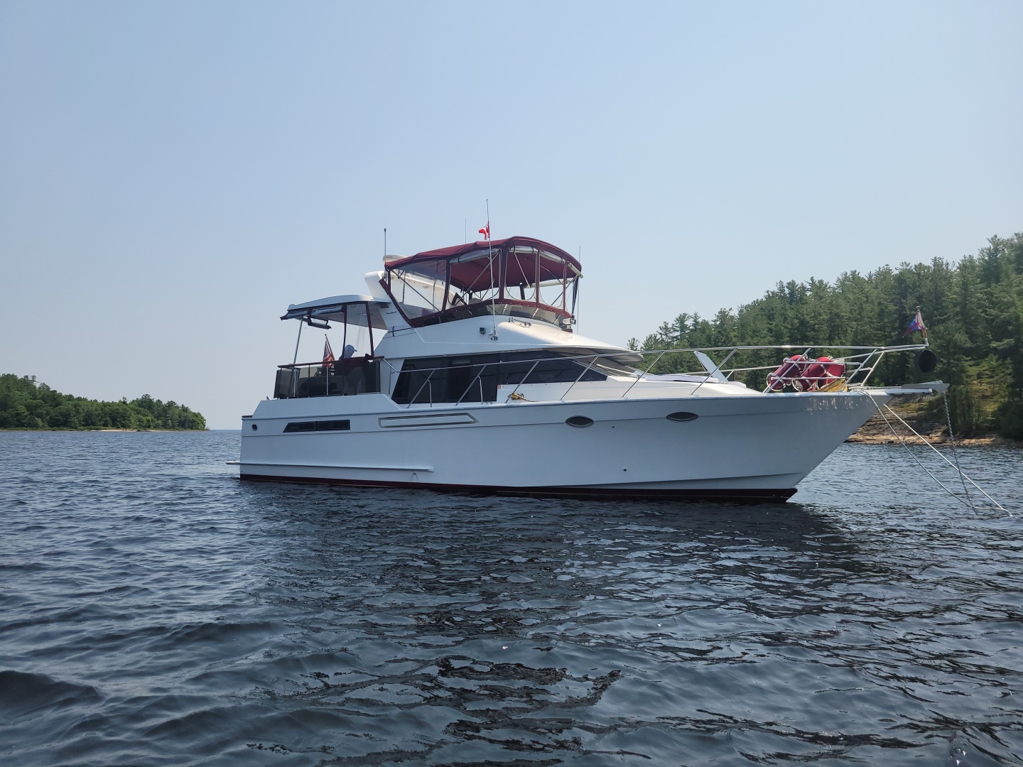 42' Ocean Alexander starboard forward profile1