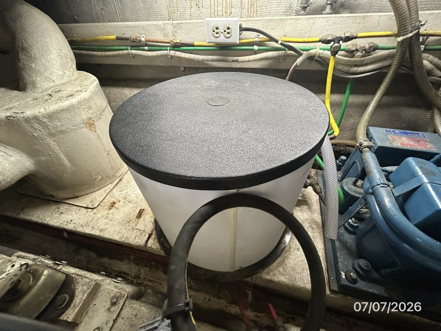 42' Ocean Alexander water heater