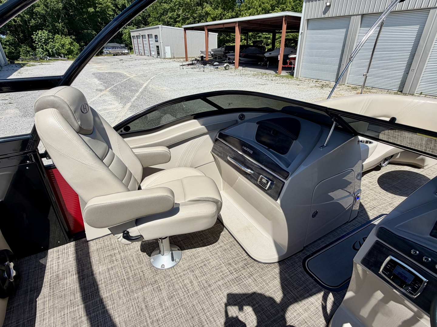 2019 Harris Solstice DC 230 SLDH Tritoon