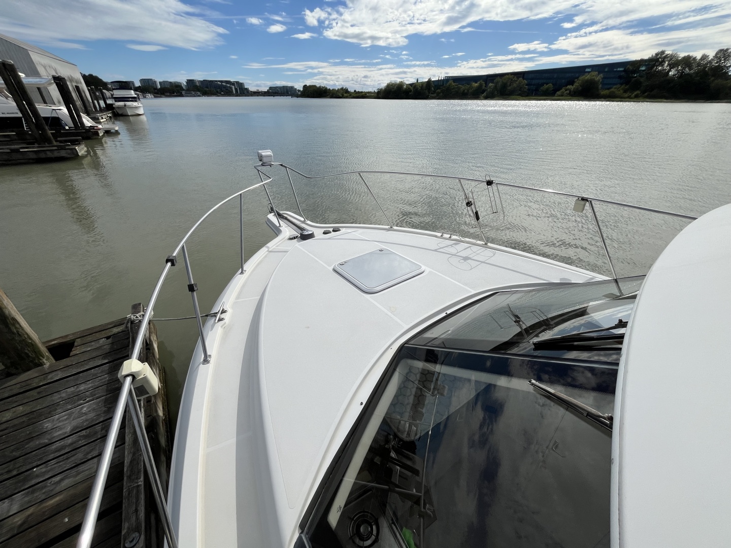 32ft Carver Yacht For Sale
