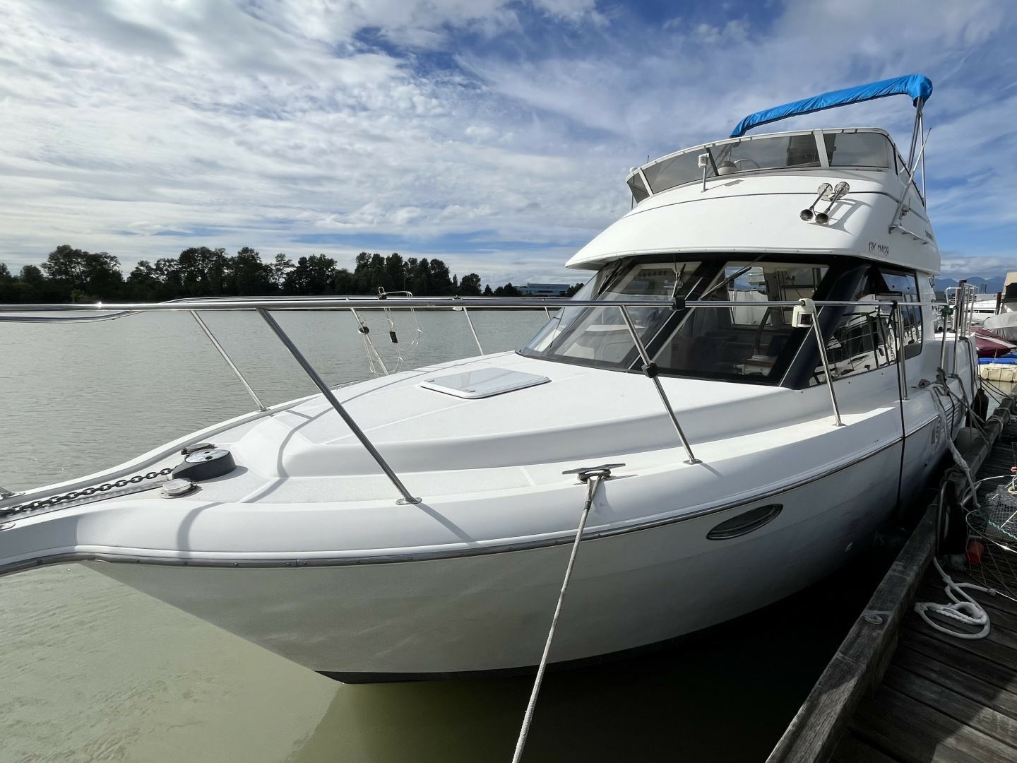 2000 Carver 326