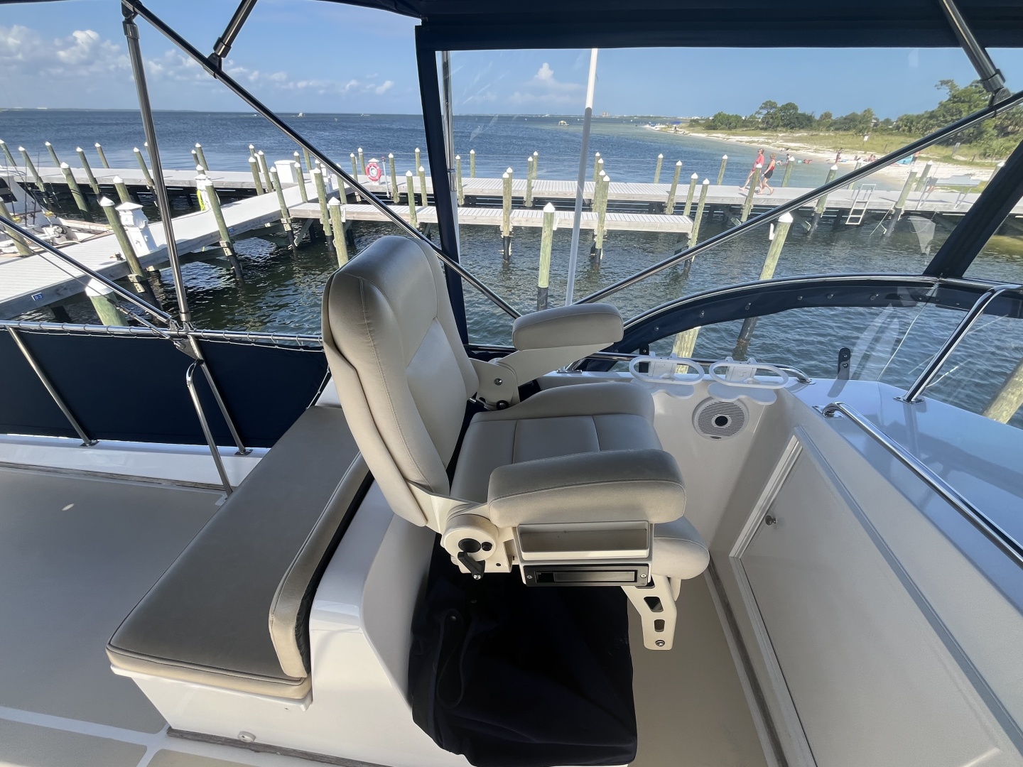 Grand Banks 42 Classic — GloriaUs - Photo 51