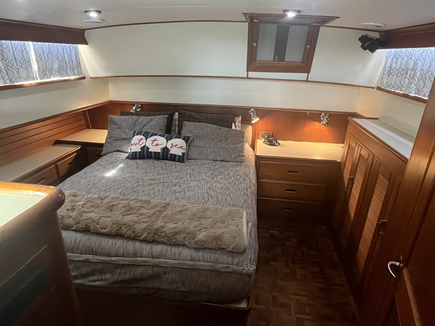 Grand Banks 42 Classic — GloriaUs - Photo 20