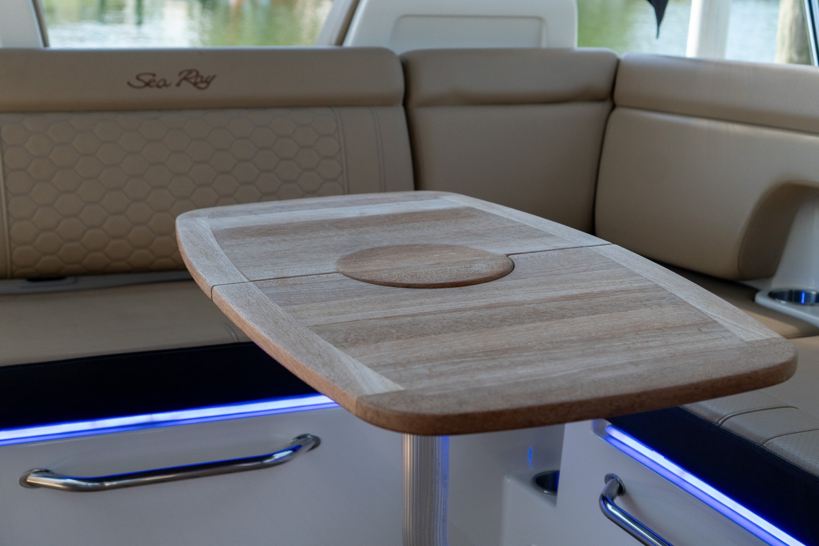 2022 Sea Ray SDX 290