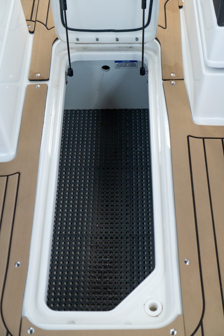 2022 Sea Ray SDX 290