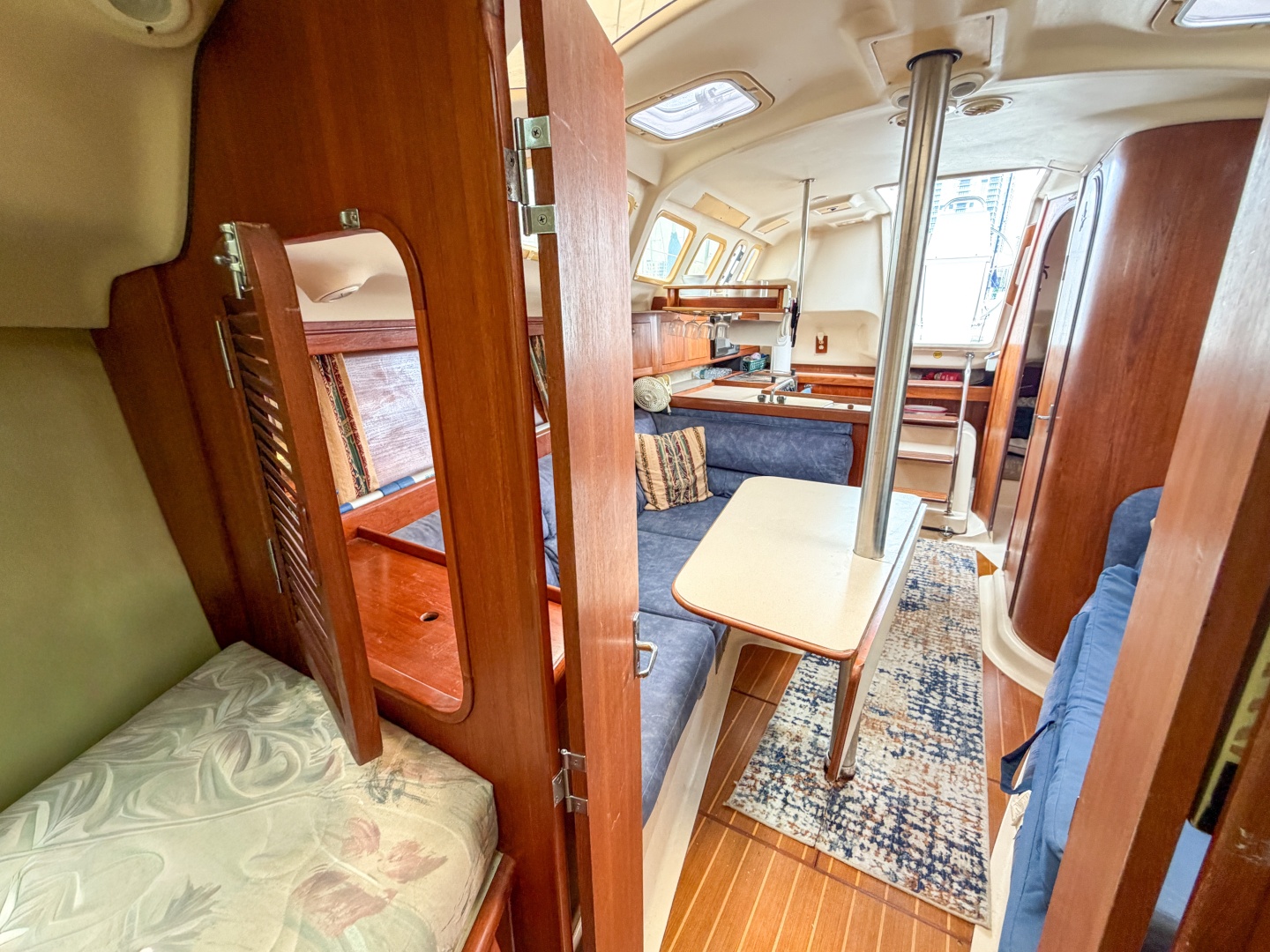 1999 Hunter 310