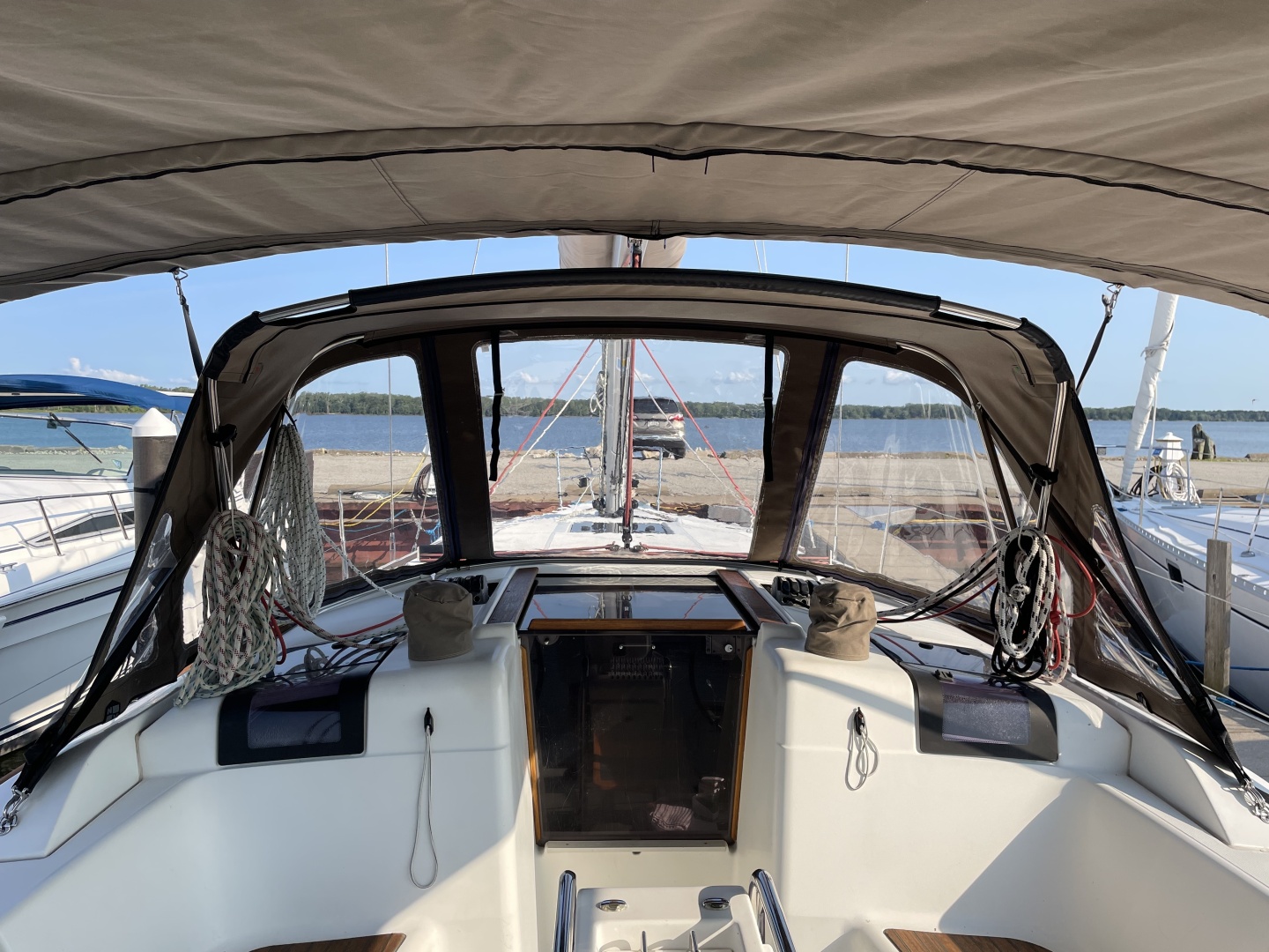 2011 Jeanneau Sun Odyssey 409