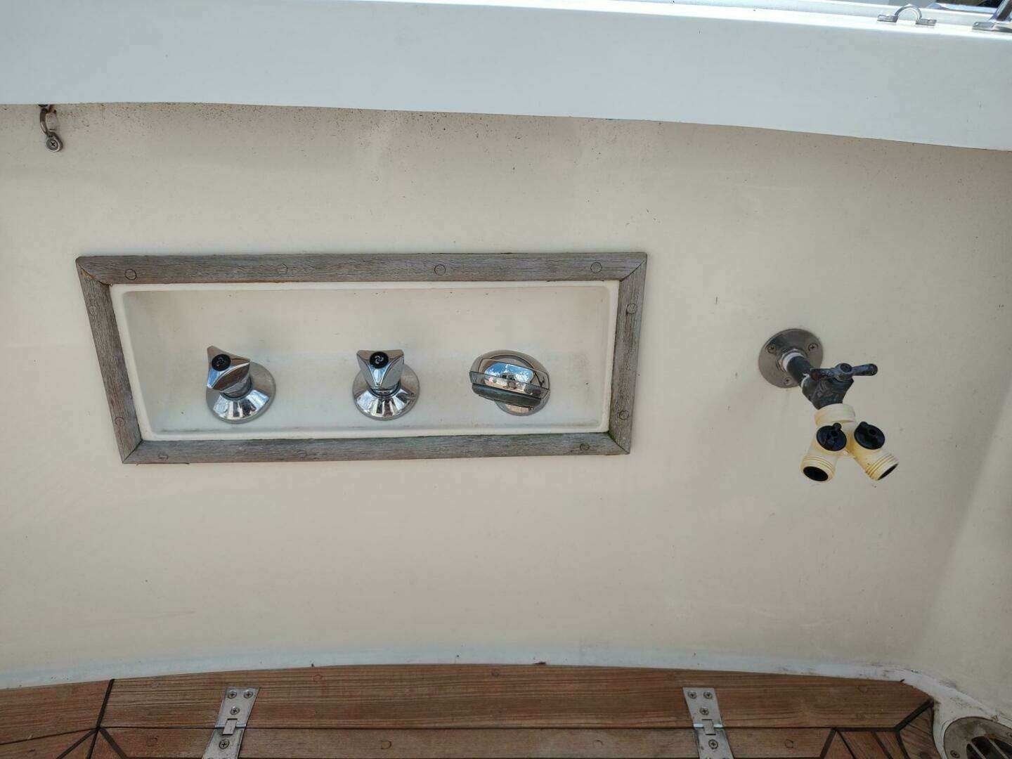 Summersalts 40ft Grand Banks Yacht For Sale Summersalts 40ft Grand Banks Yacht For Sale