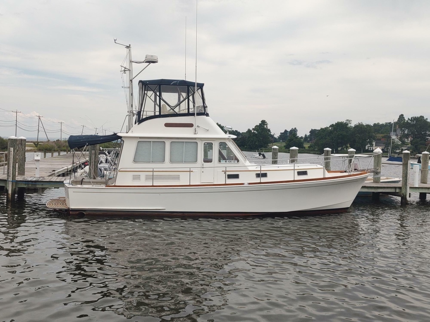1996 Grand Banks Eastbay 40 Flybridge