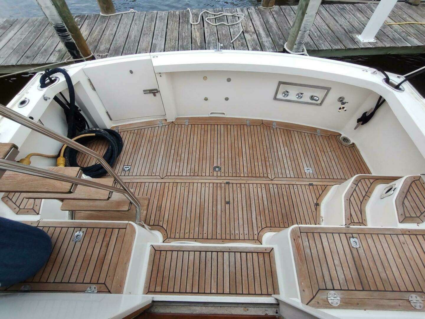 Summersalts 40ft Grand Banks Yacht For Sale Summersalts 40ft Grand Banks Yacht For Sale