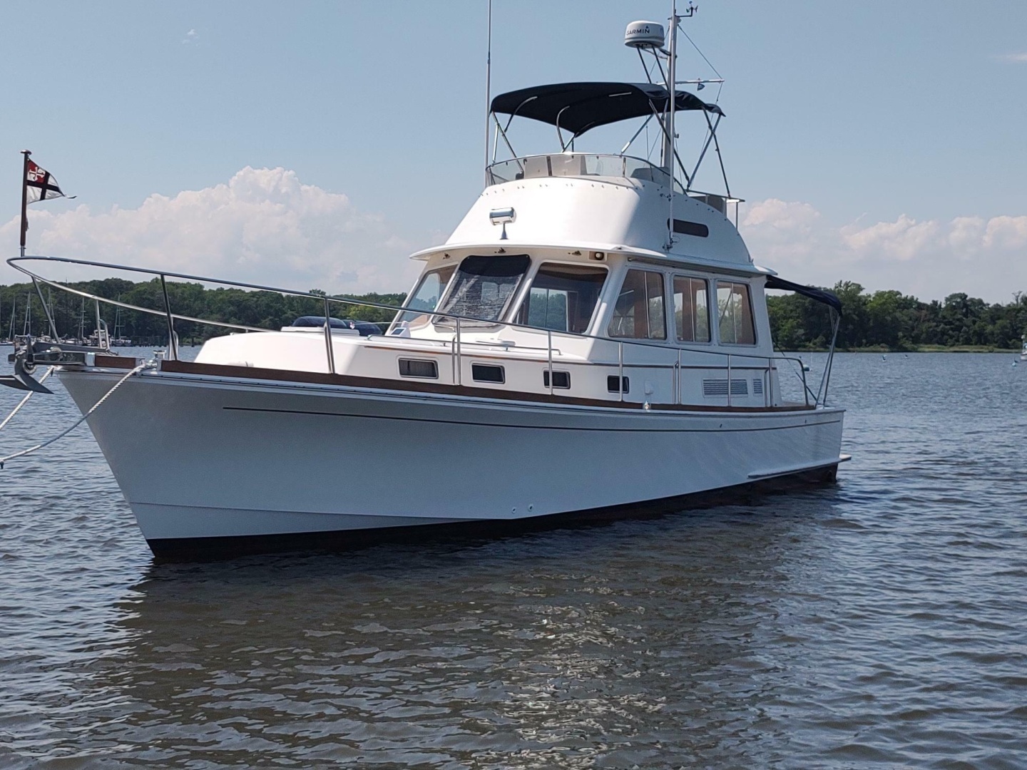 Grand Banks Eastbay 40 Flybridge — Summersalts