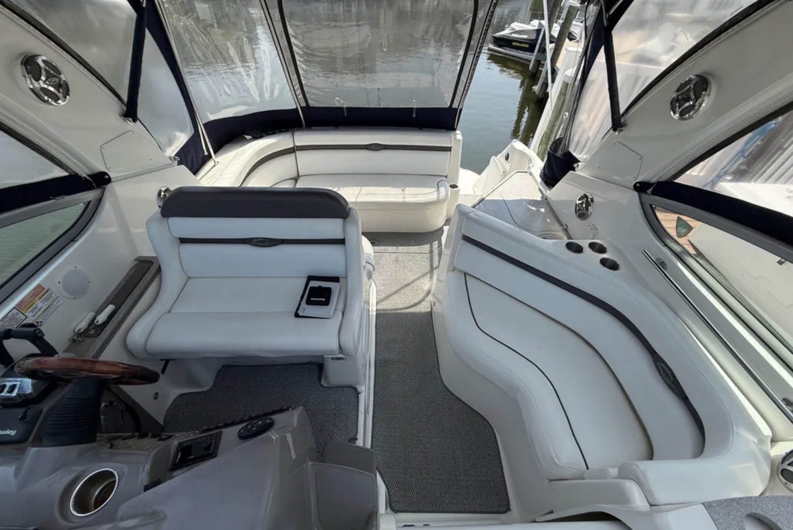2009 Rinker 