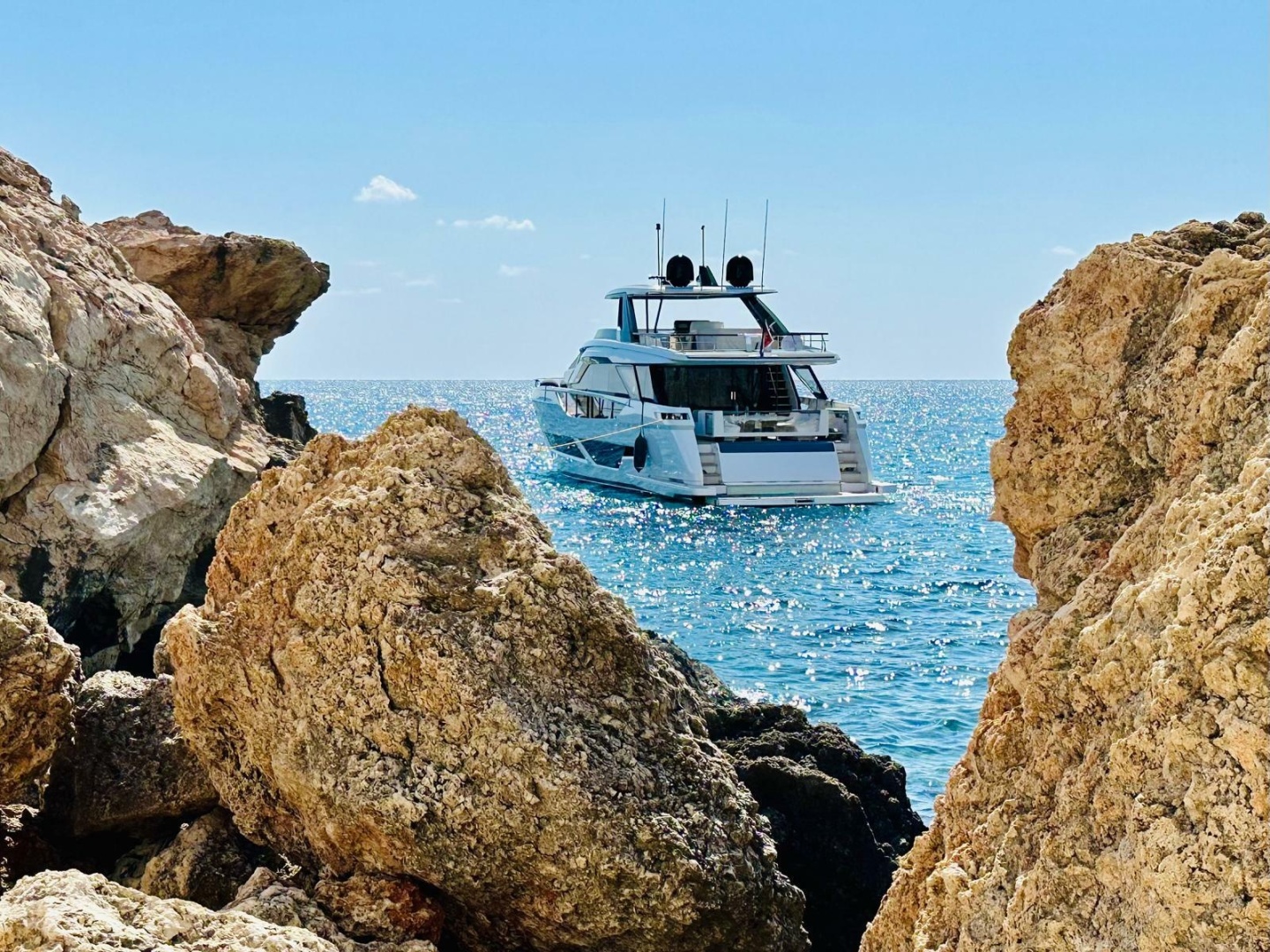 2023 Ferretti Yachts Ferretti 860