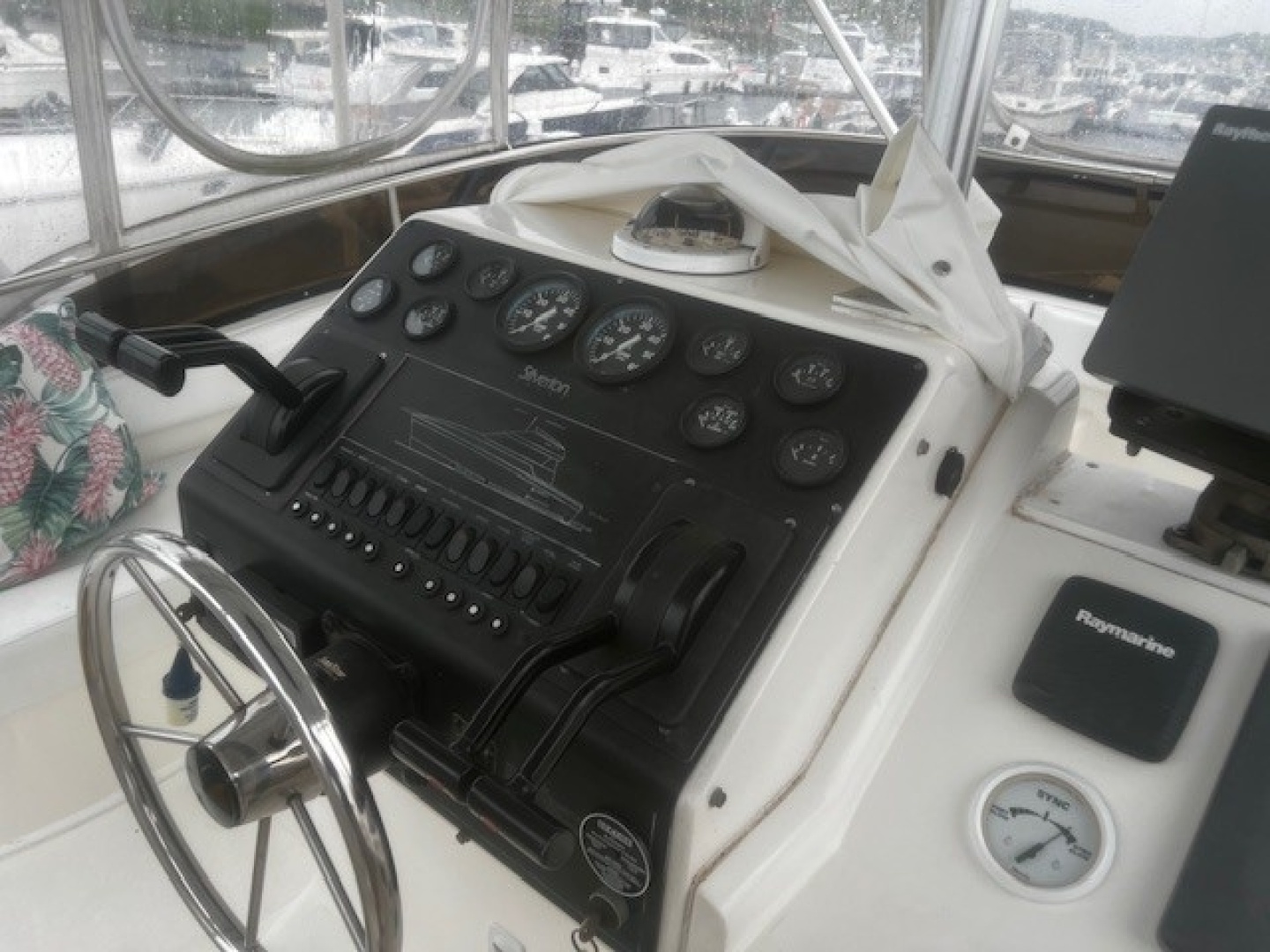 SOGGY DOLLAR 41ft Silverton Yacht For Sale SOGGY DOLLAR 41ft Silverton Yacht For Sale