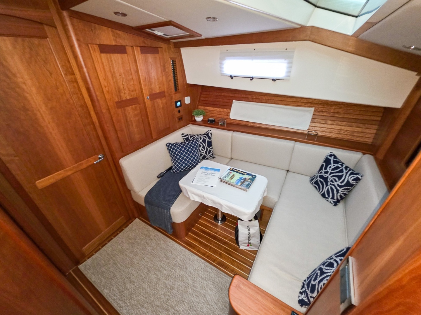 Sabre 43 Salon Express Yacht For Sale
