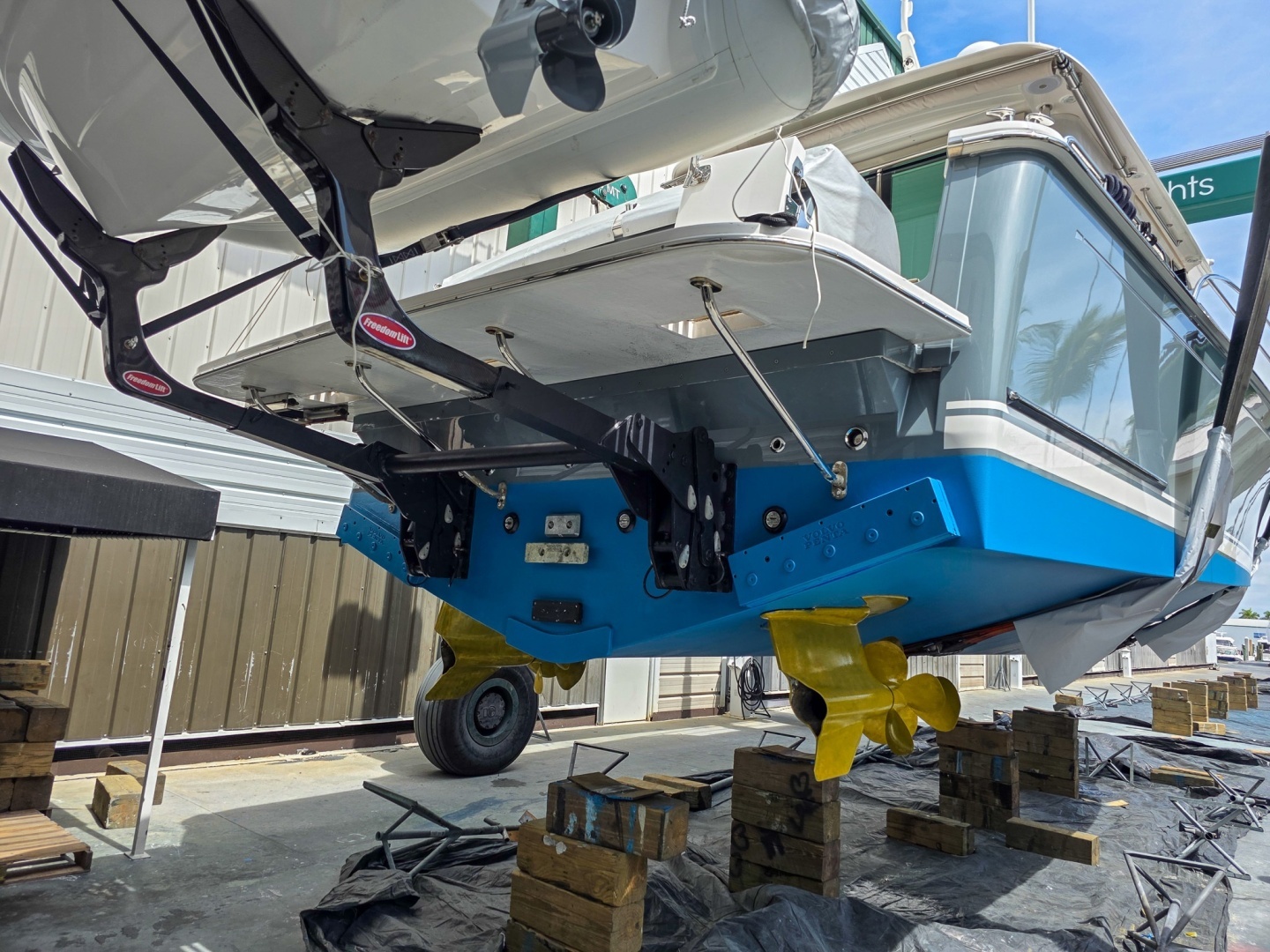 Sabre 43 Salon Express Yacht For Sale