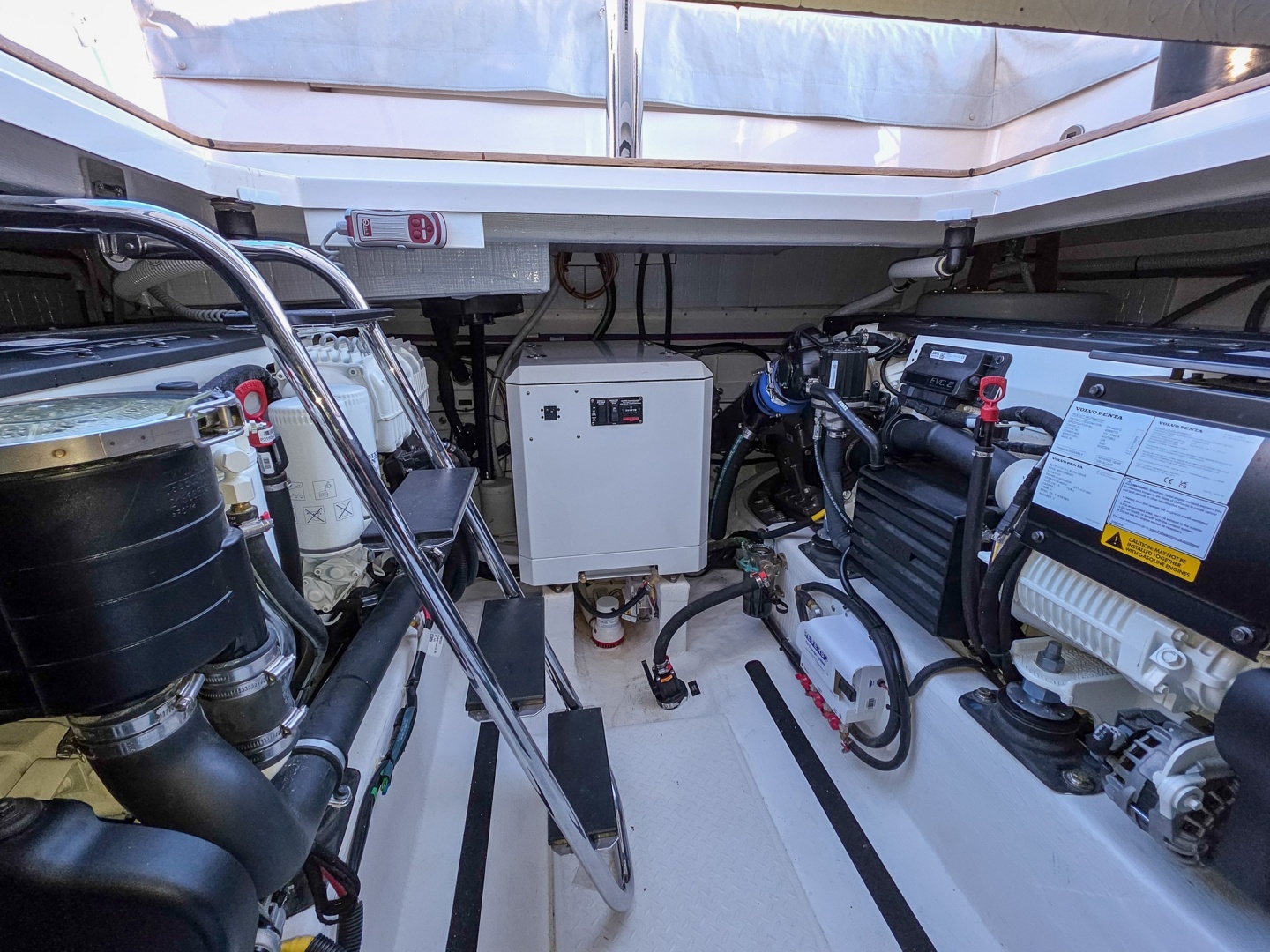 Sabre 43 Salon Express Yacht For Sale