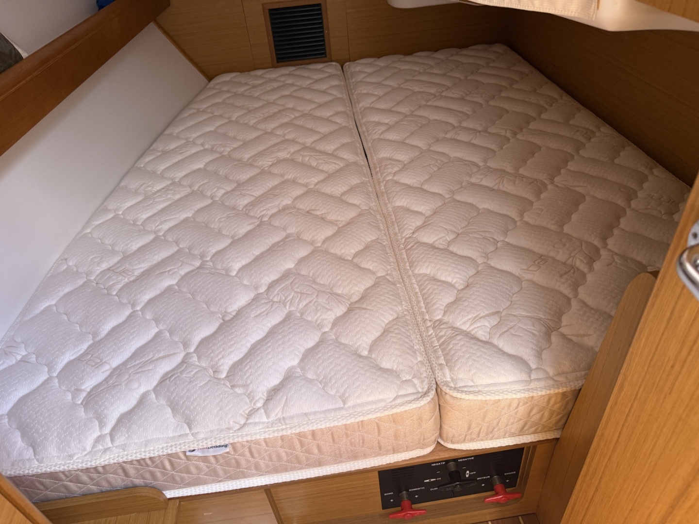 2010 Jeanneau 36i
