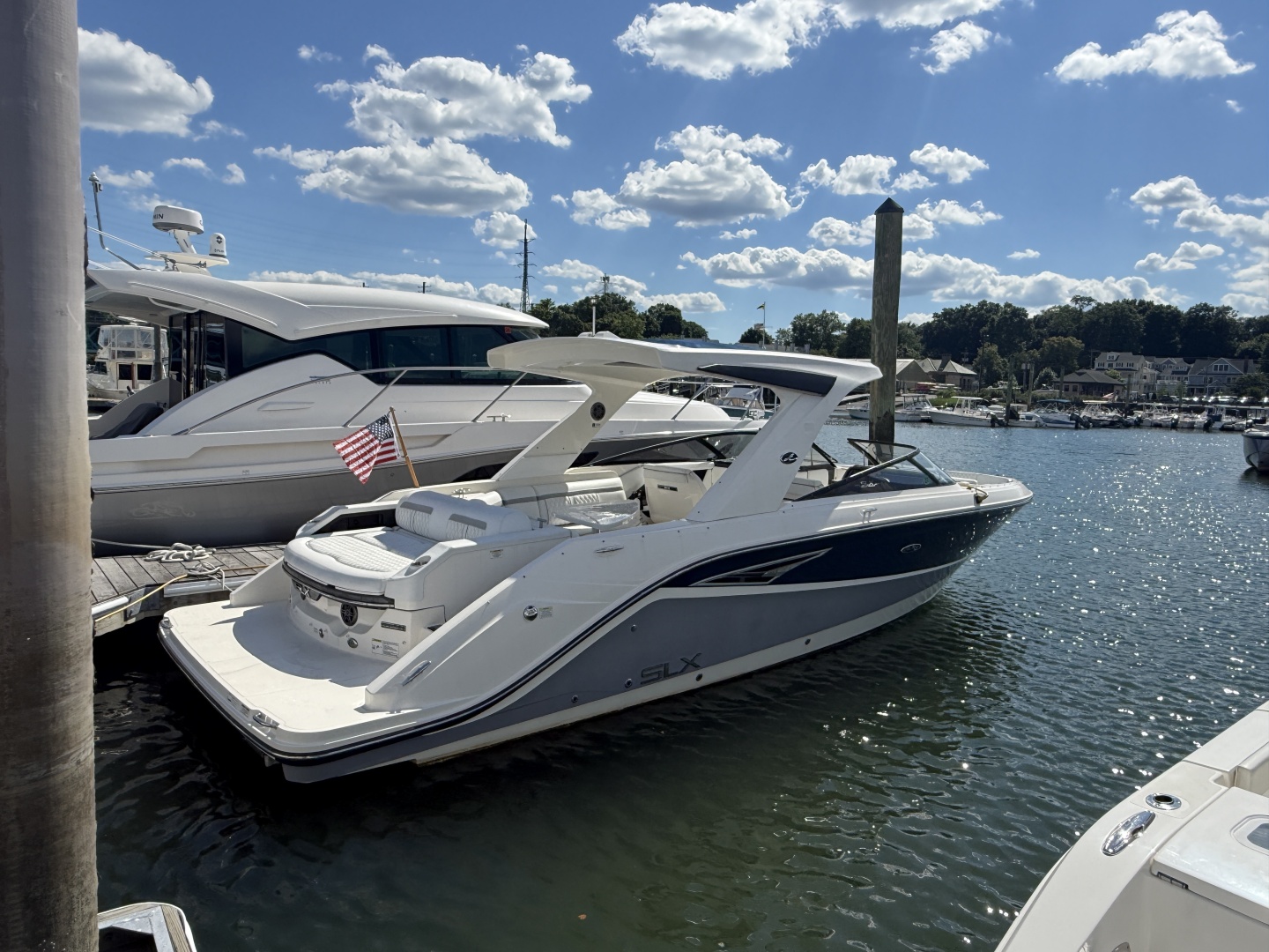 2016 Sea Ray 310 SLX