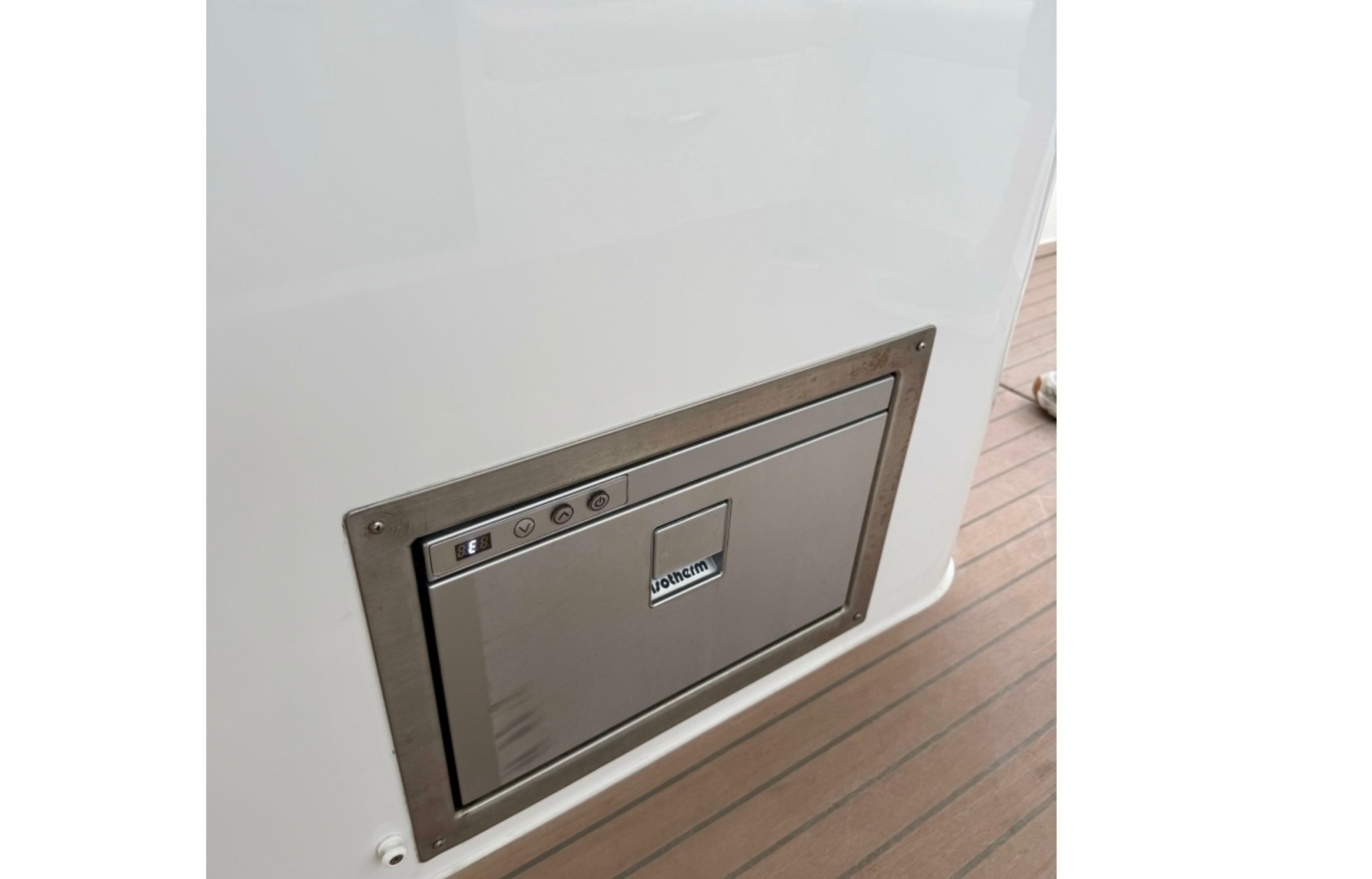 MJM 3 Yacht For Sale