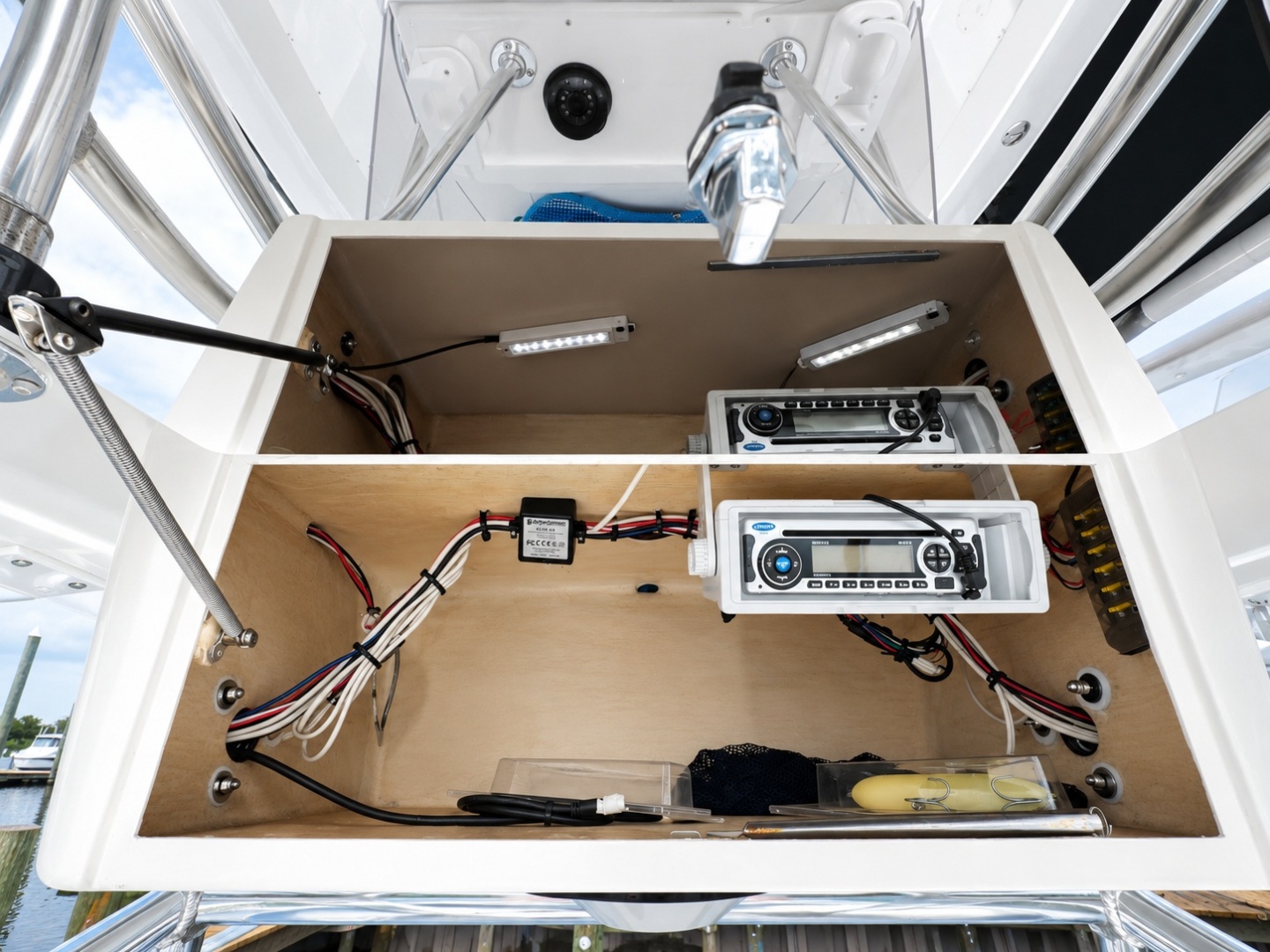 23ft Regulator Yacht For Sale