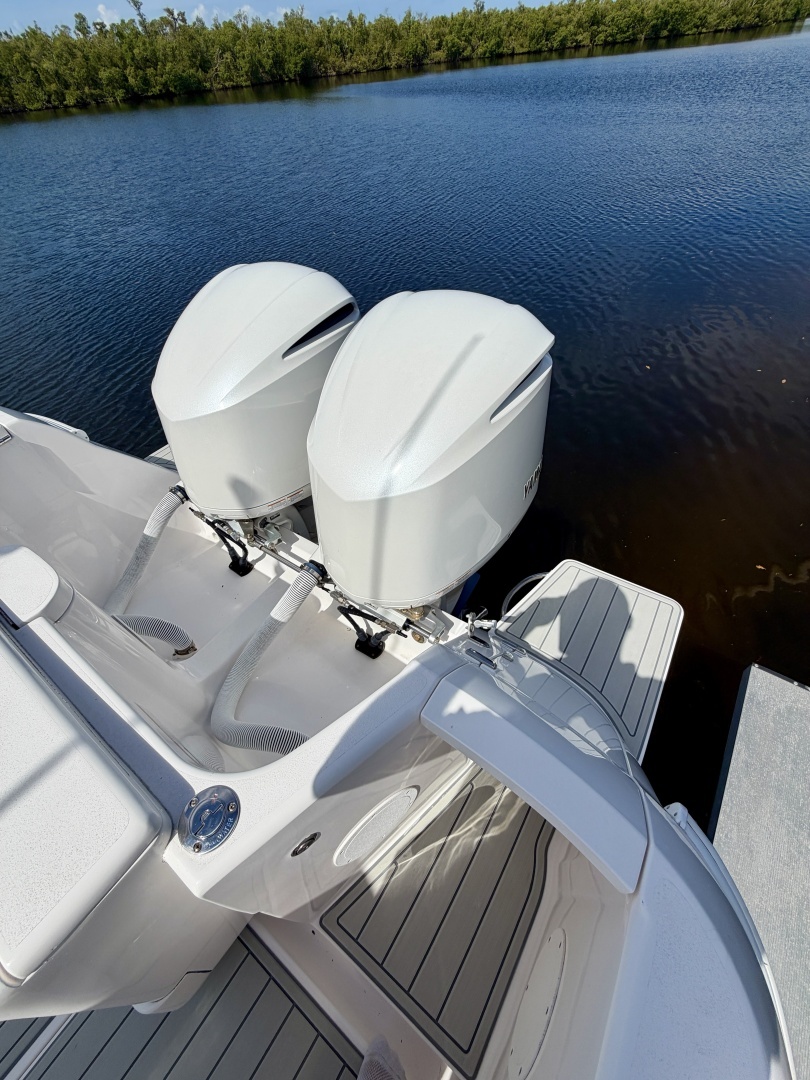 Intrepid 327 Cuddy 2020 Yacht For Sale