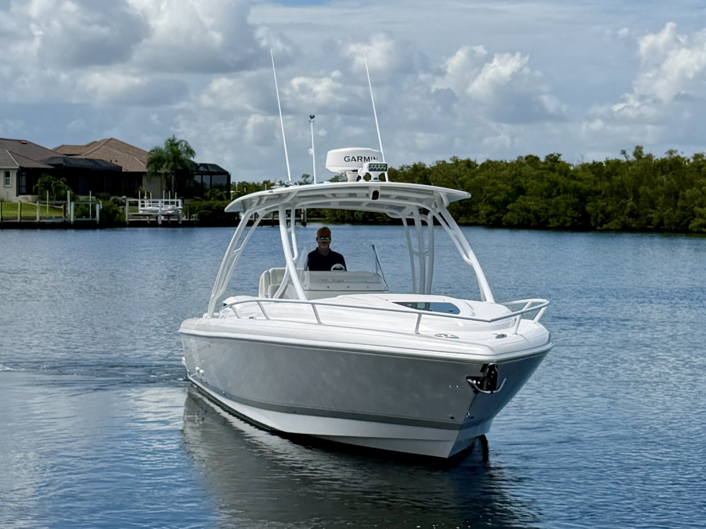 Intrepid 327 Cuddy 2020 Yacht For Sale