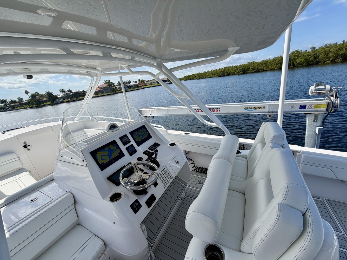 Intrepid 327 Cuddy 2020 Yacht For Sale