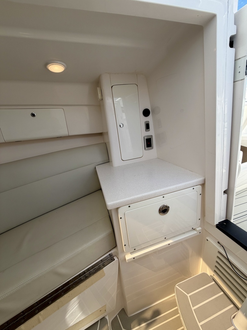 Intrepid 327 Cuddy 2020 Yacht For Sale