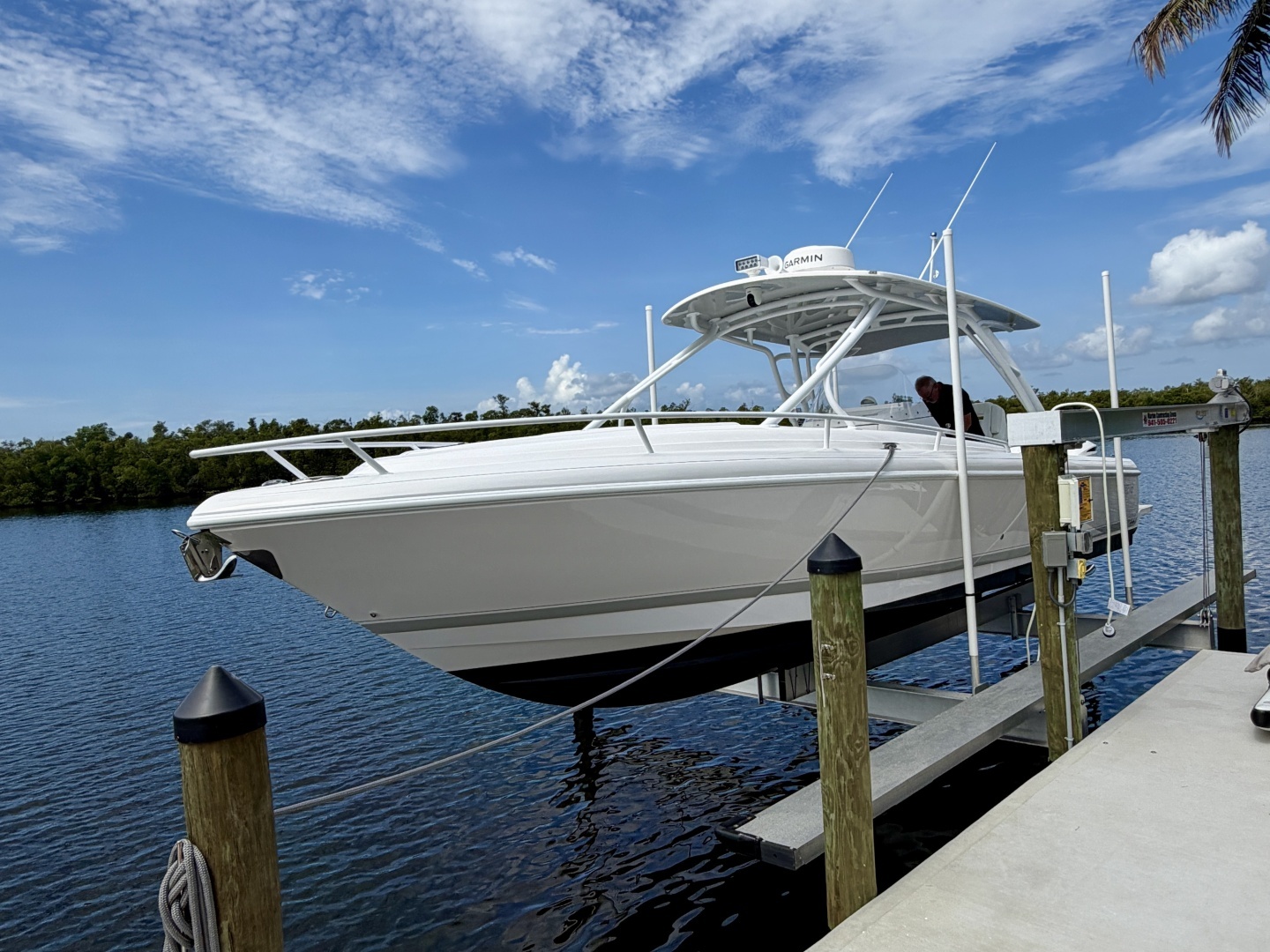 Intrepid 327 Cuddy 2020 Yacht For Sale