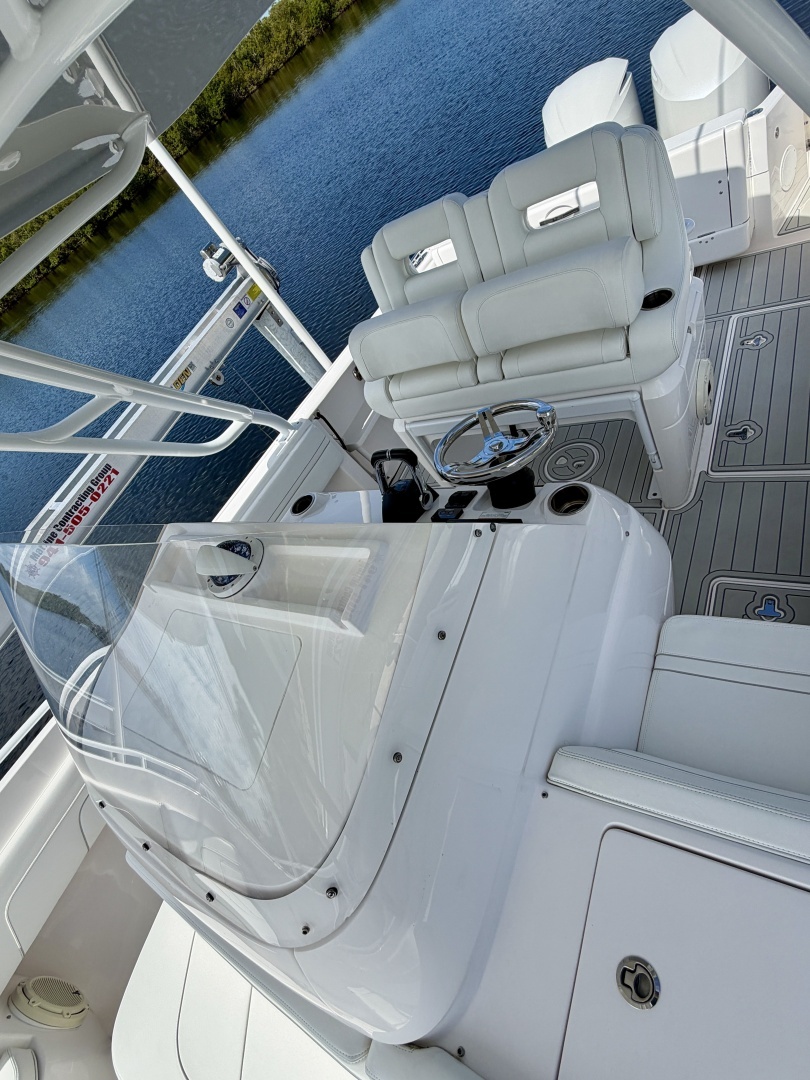 Intrepid 327 Cuddy 2020 Yacht For Sale