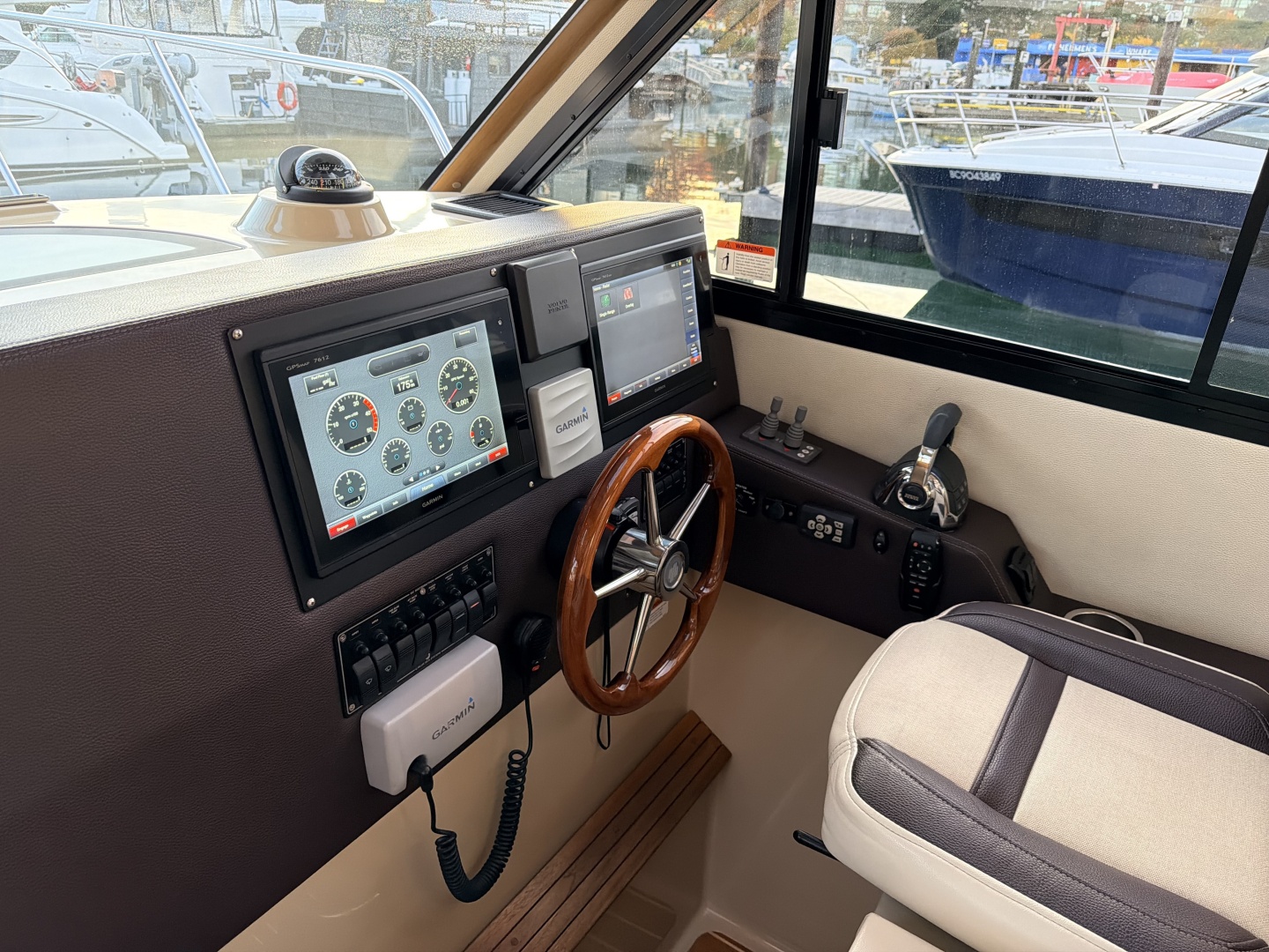 2014 Cutwater C-30 Sedan