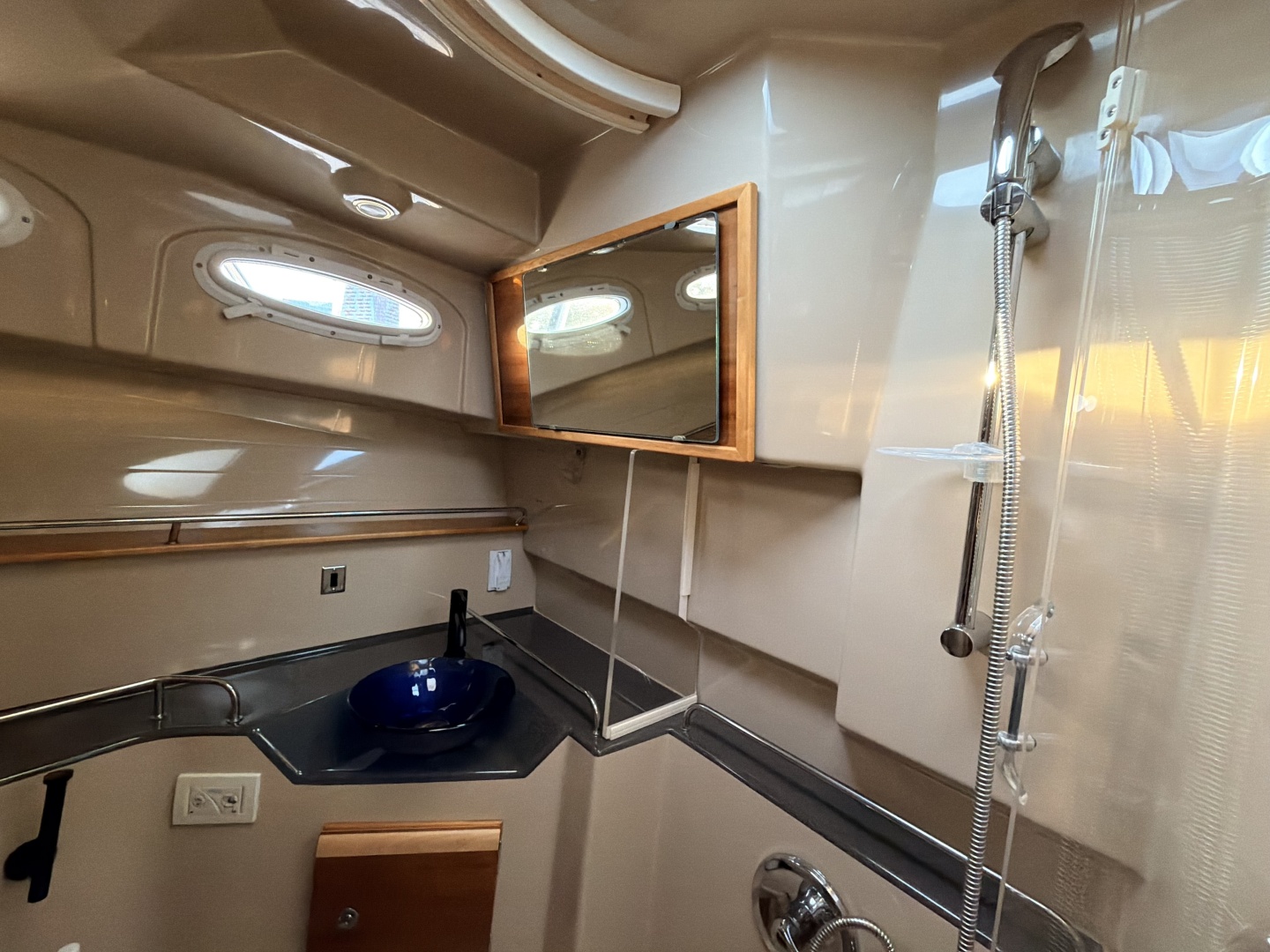2014 Cutwater C-30 Sedan