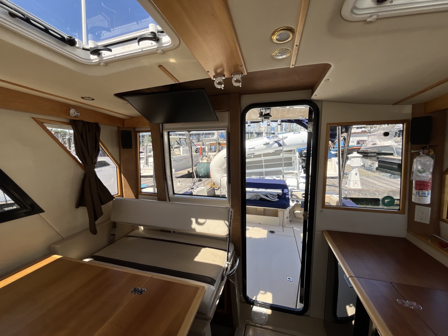 2014 Cutwater C-30 Sedan