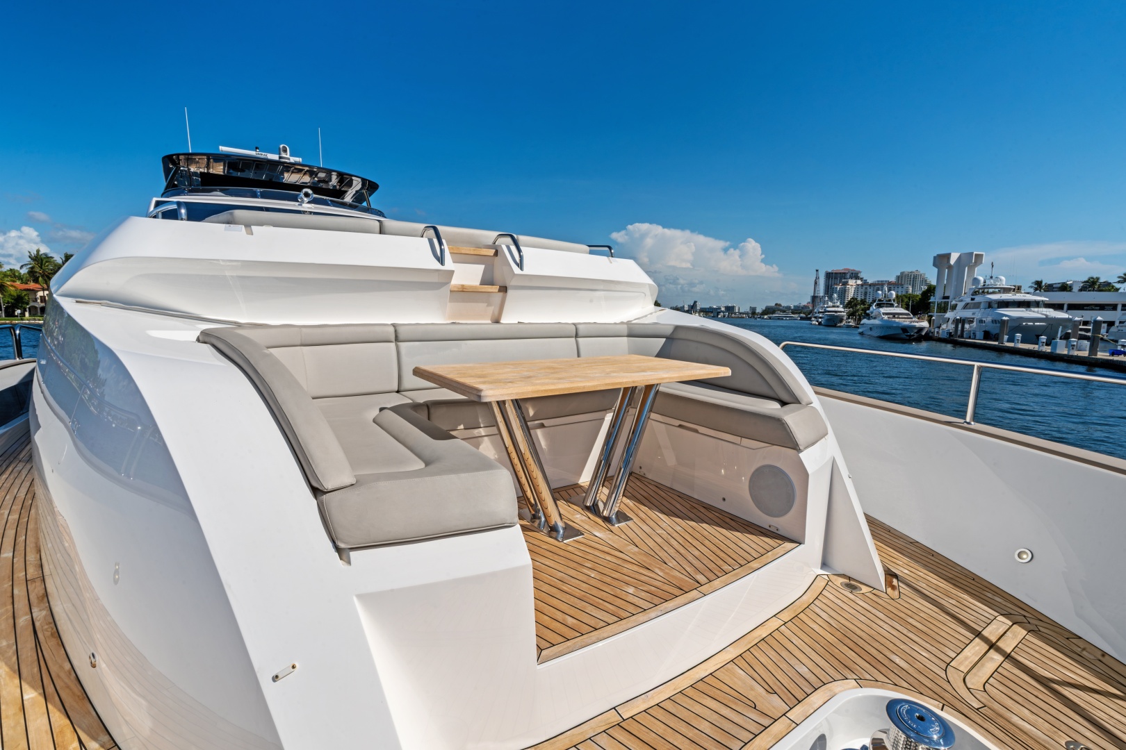 Accidental Success II 95ft Sunseeker Yacht For Sale Accidental Success II 95ft Sunseeker Yacht For Sale