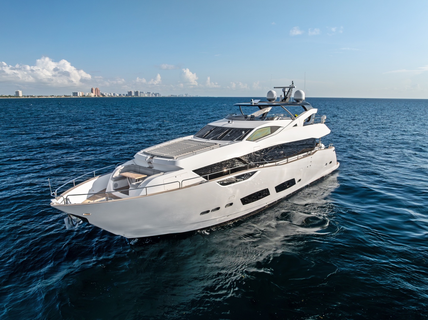 Accidental Success II 95ft Sunseeker Yacht For Sale Accidental Success II 95ft Sunseeker Yacht For Sale