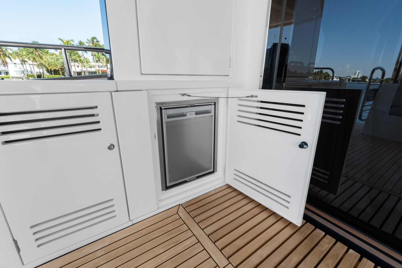 Accidental Success II 95ft Sunseeker Yacht For Sale Accidental Success II 95ft Sunseeker Yacht For Sale