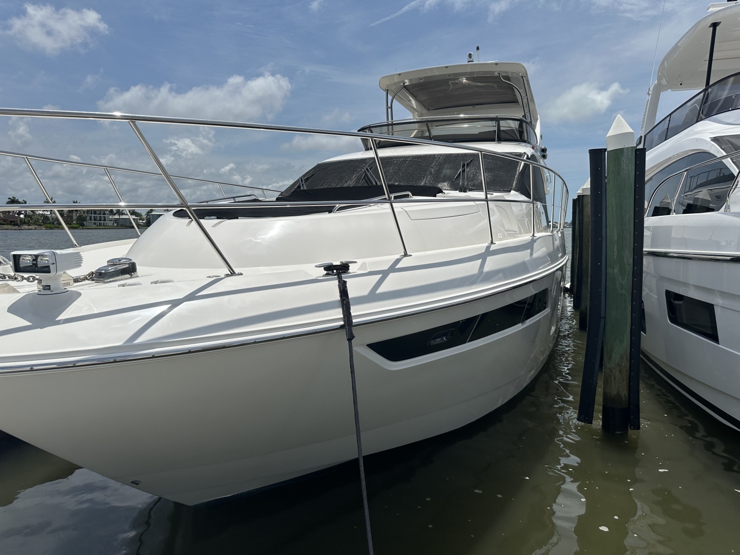Sea Ray L650 Fly