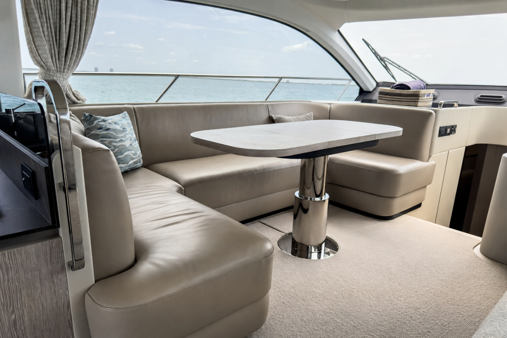 2025 Azimut FLY 53
