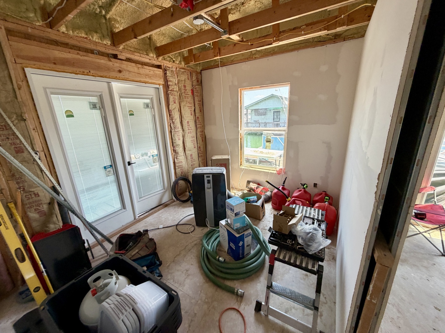 2000 Custom 22 x 30 Floating Cabin - Approx 660sqft