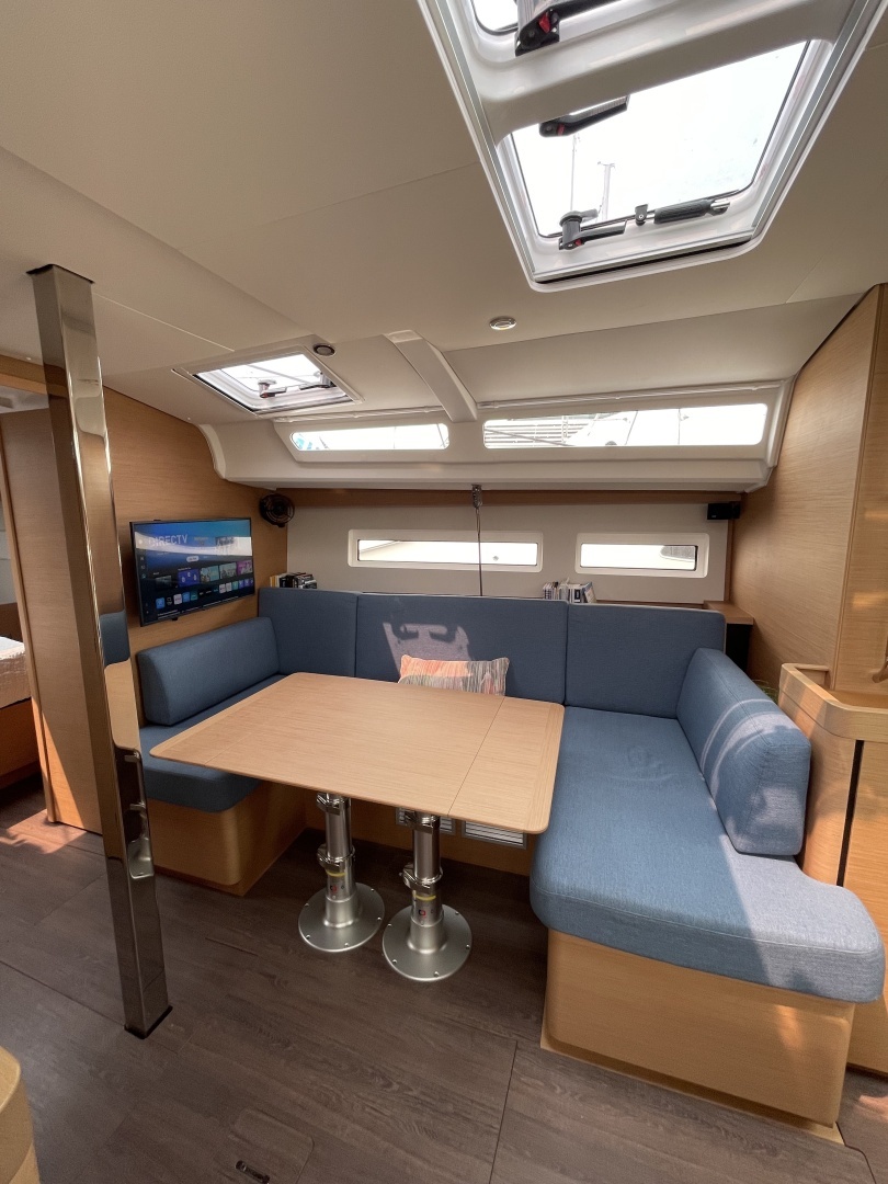 Jeanneau Sun Odyssey 440 Yacht For Sale