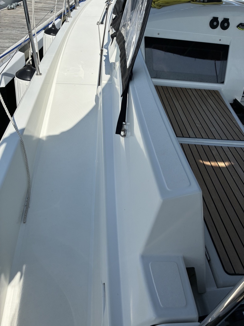 Jeanneau Sun Odyssey 440 Yacht For Sale