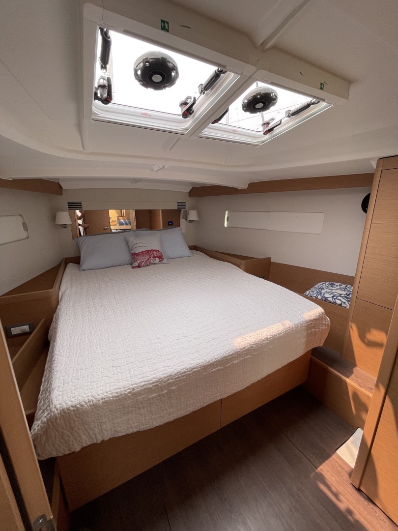 Jeanneau Sun Odyssey 440 Yacht For Sale
