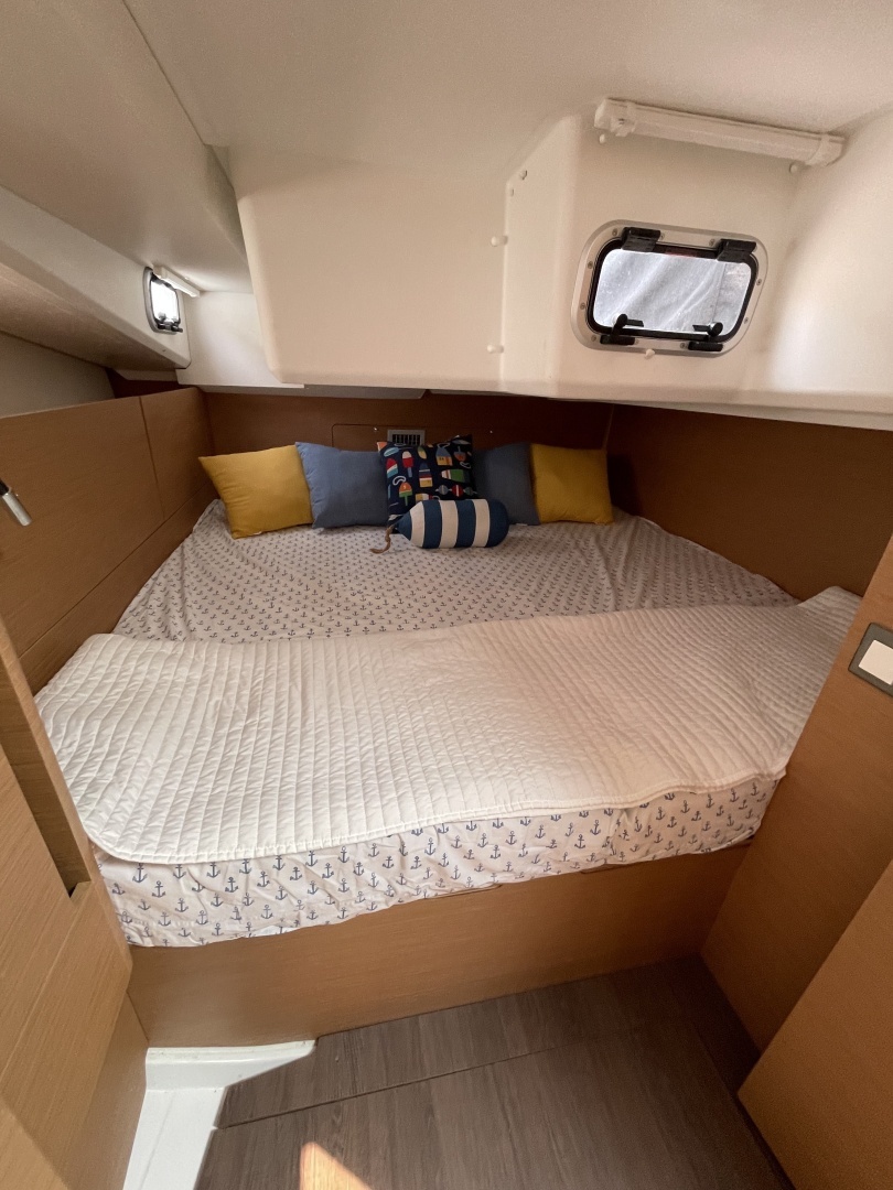 Jeanneau Sun Odyssey 440 Yacht For Sale