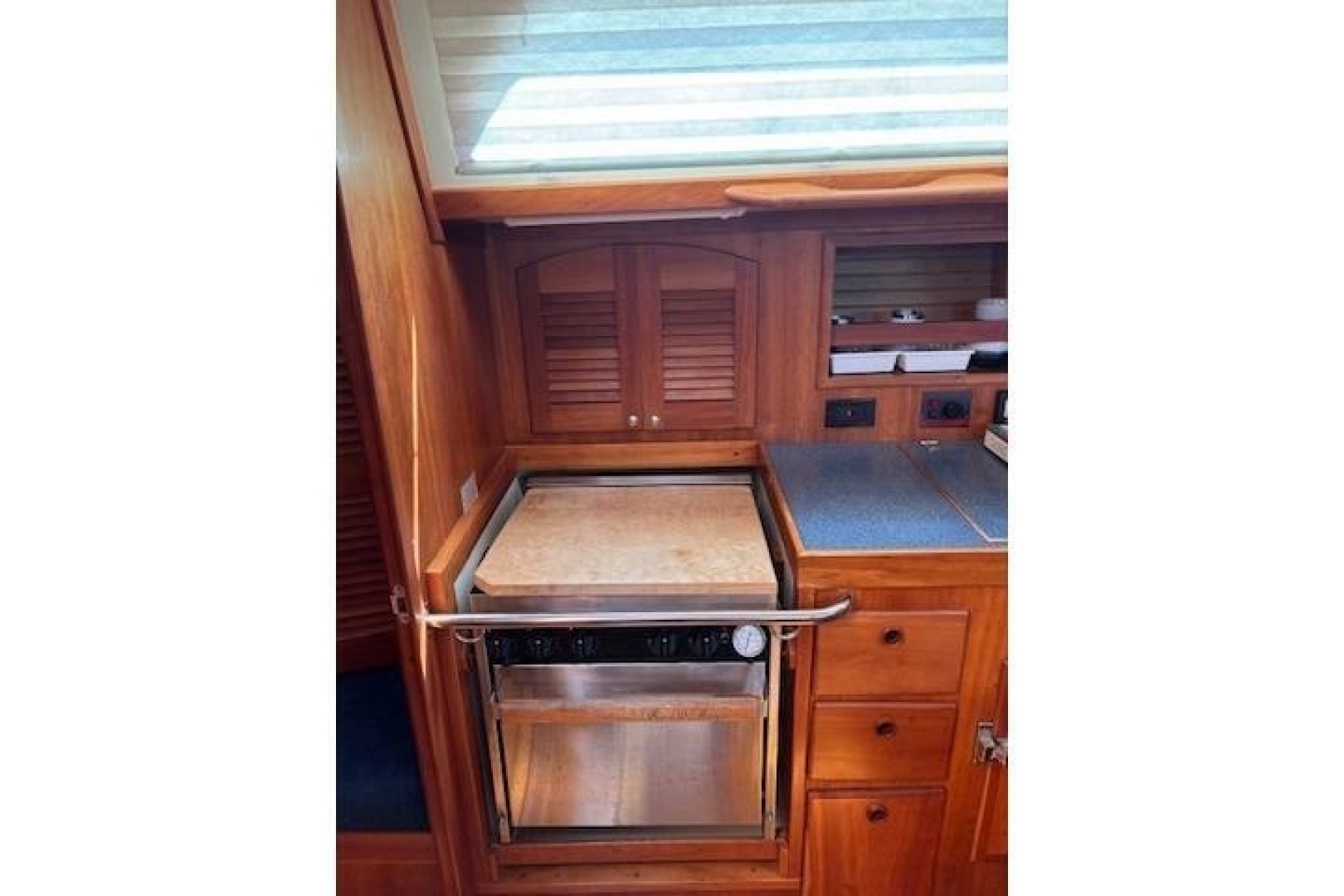 2000 Sabre 402