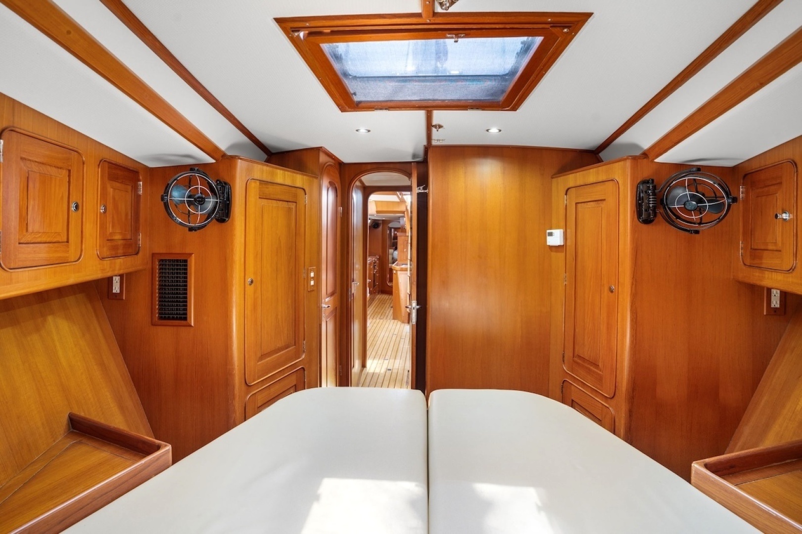 Hylas 54 Yacht For Sale